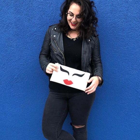 Julie Mollo Makeup Clutch - Picture 2 of 3